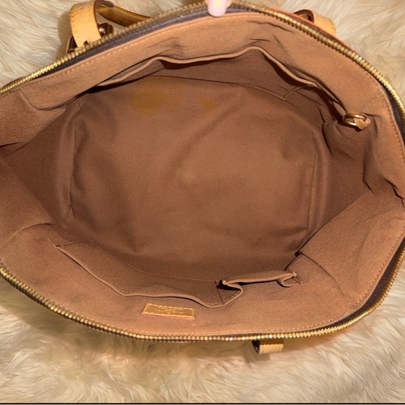 Louis Vuitton Tivoli GM - Picture 6 of 13